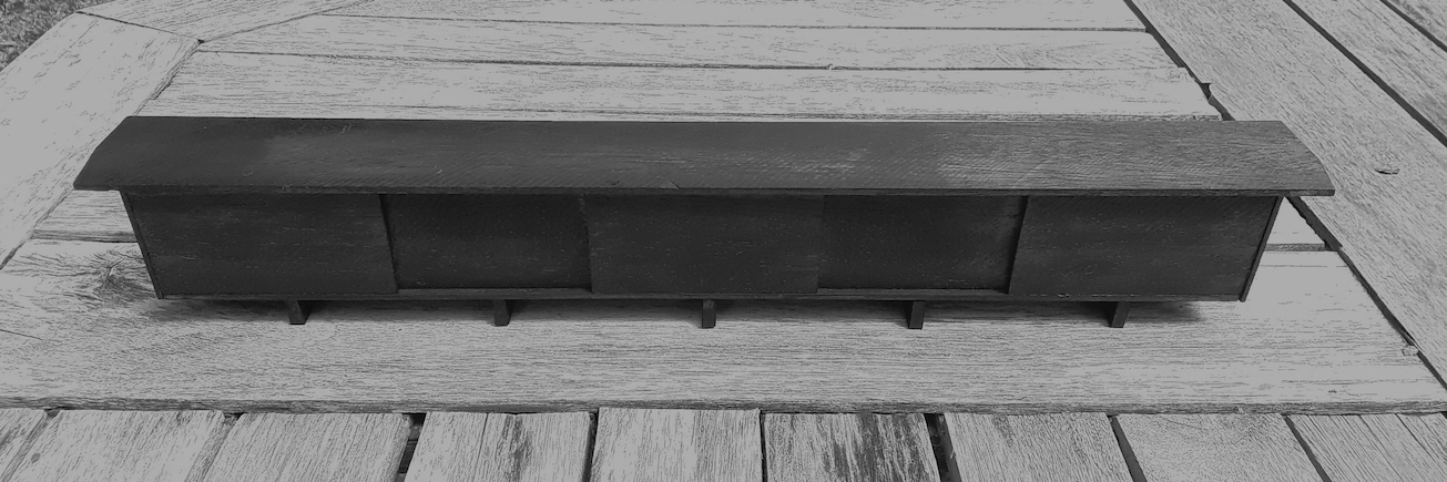 Sideboard details 00042