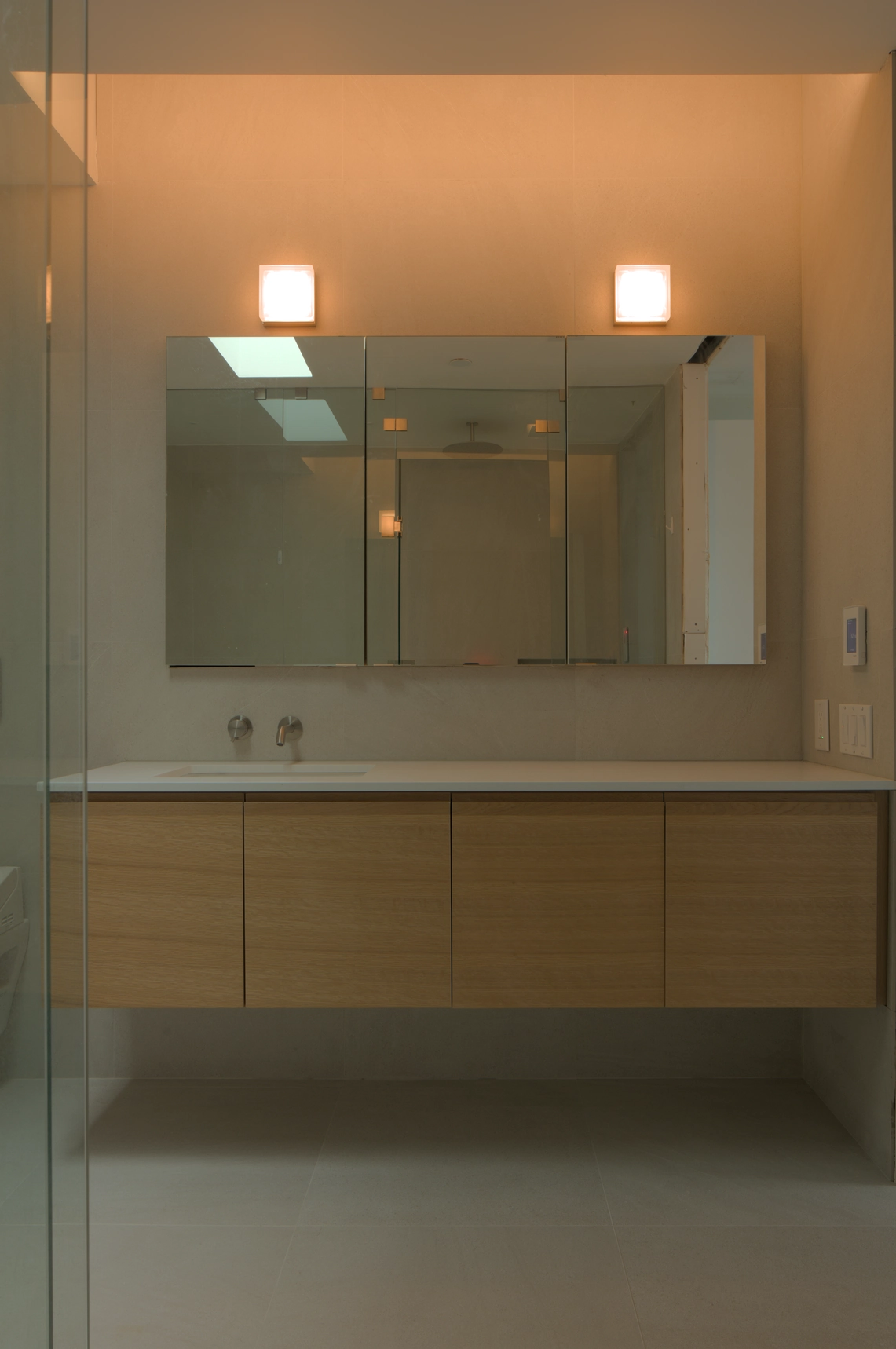 Bath stone white 00087