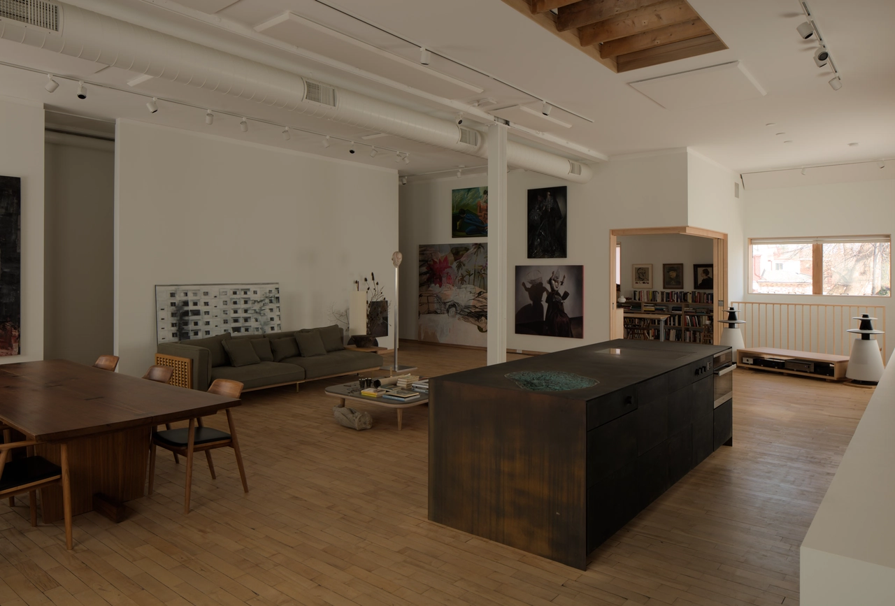 House monolith 00041