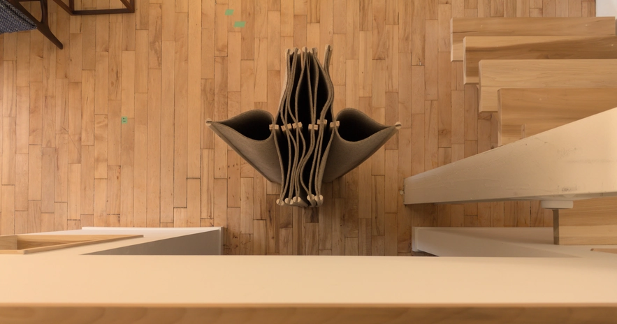 Screen felt details 00030