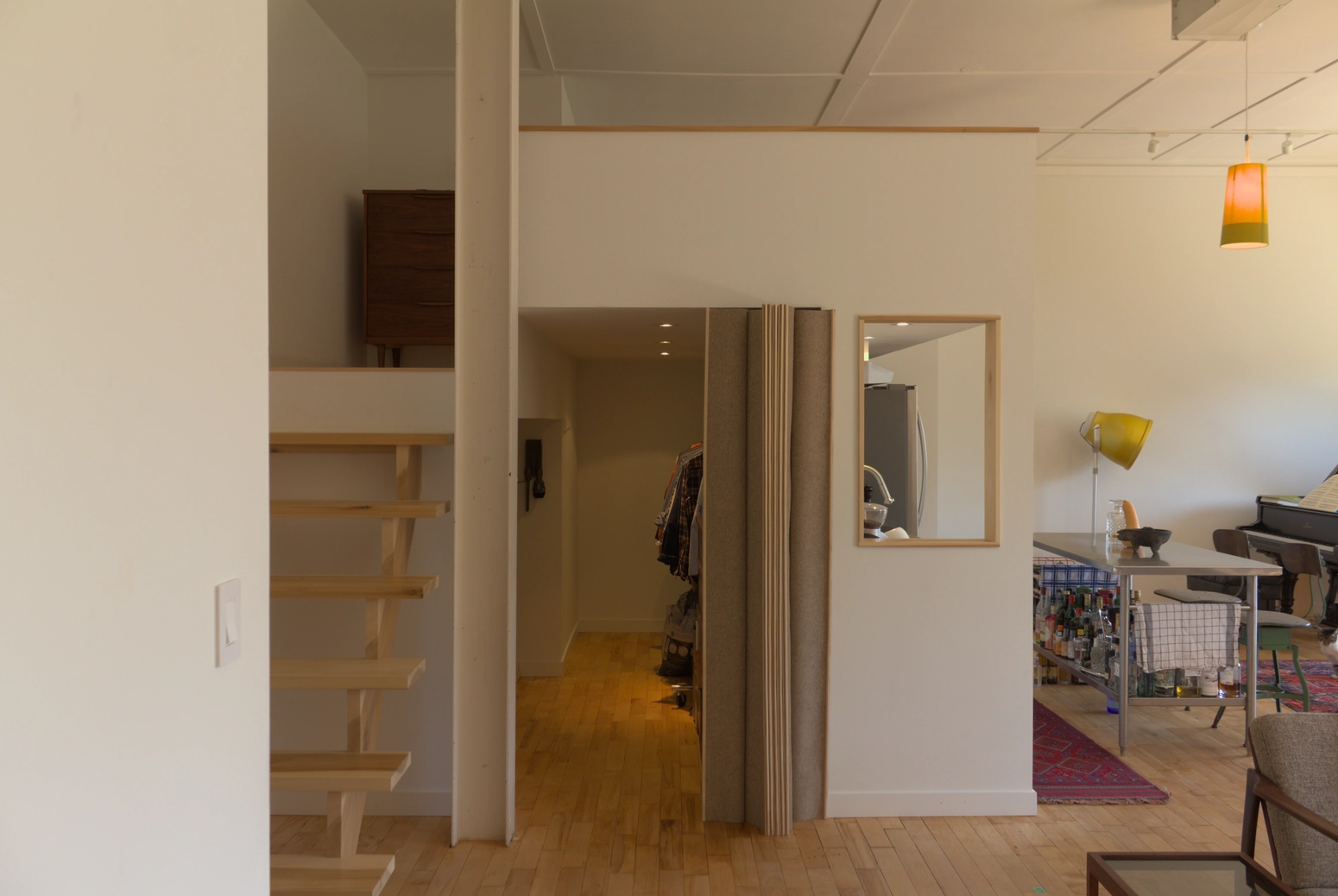 Screen felt context 00021