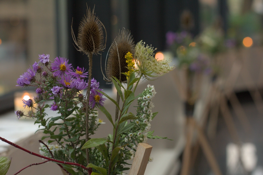 Stand flower context 00017